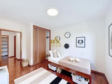 Apartamento T3 para Arrendamento em São Martinho