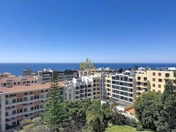 Apartamento T3 para Arrendamento em São Martinho