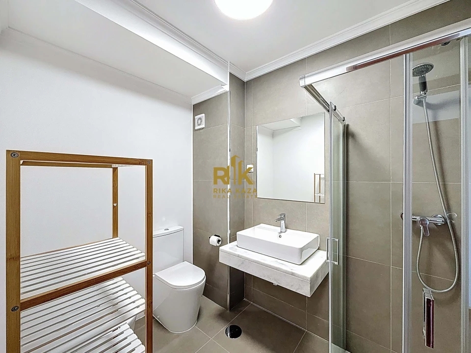 Apartamento T3 para Arrendamento em São Martinho Foto 9