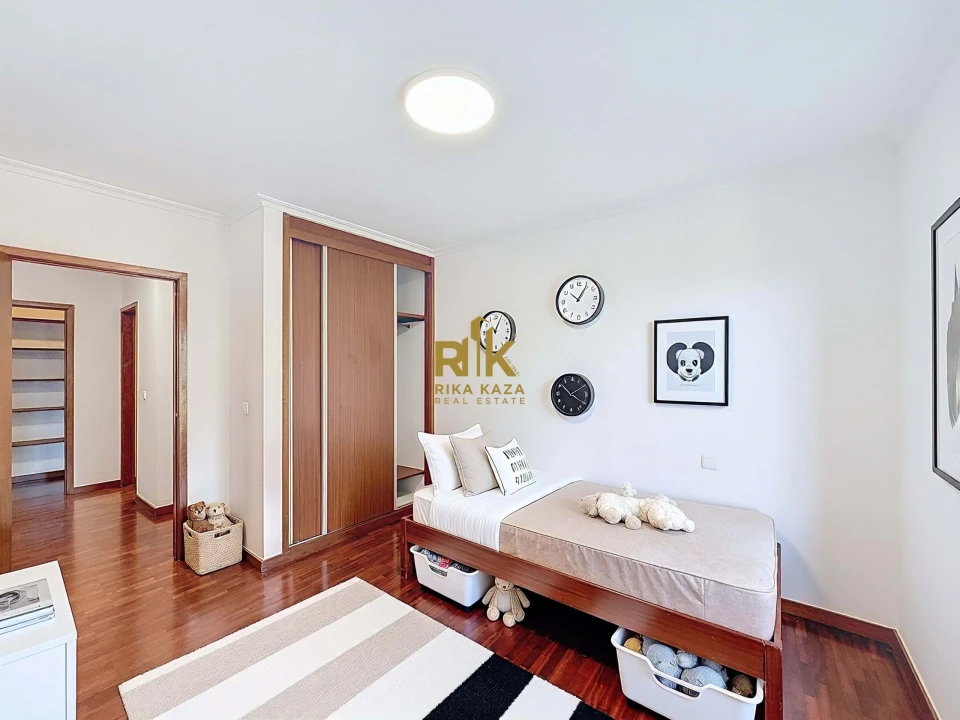 Apartamento T3 para Arrendamento em São Martinho Foto 13