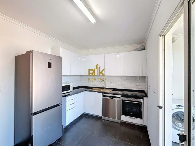 Apartamento T3 para Arrendamento em São Martinho Foto 16