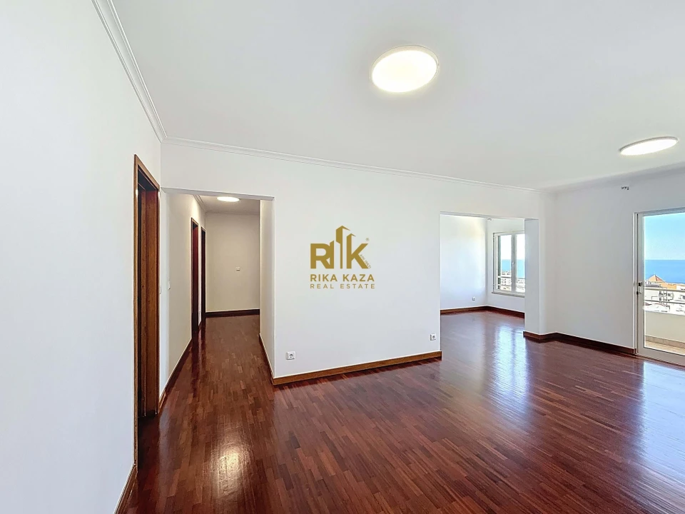 Apartamento T3 para Arrendamento em São Martinho Foto 30