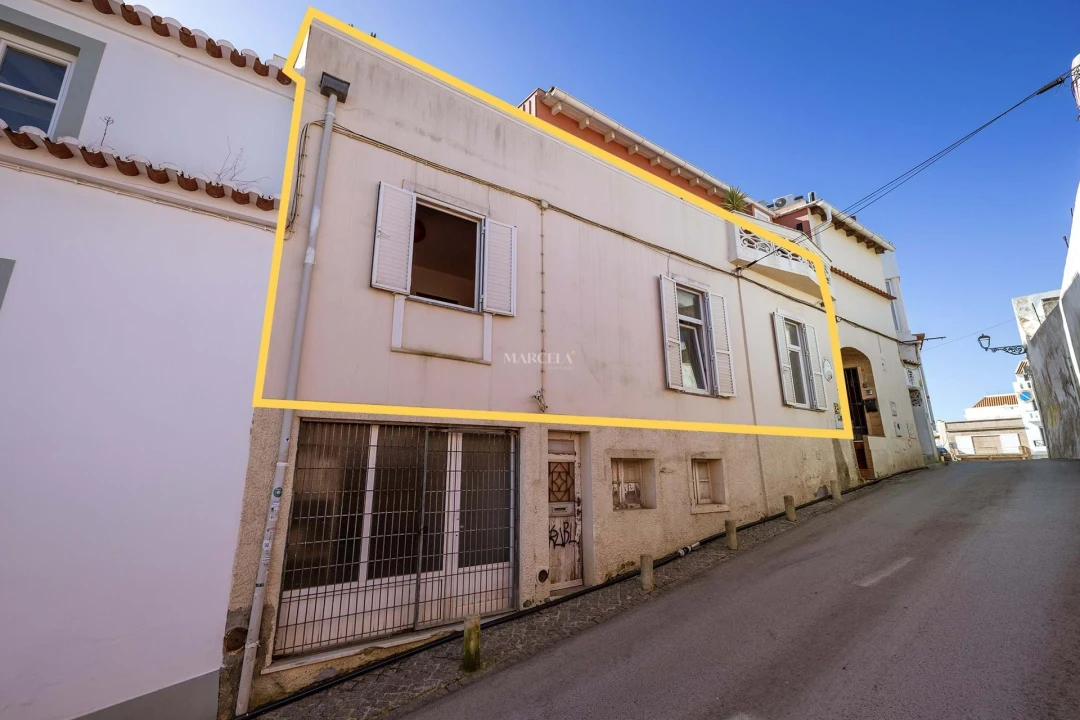 Apartamento T5 para Venda em Lagos (São Sebastião e Santa Maria) Foto 1