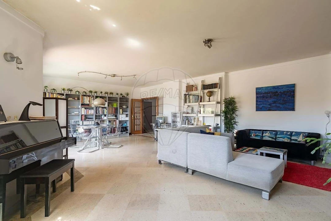 Apartamento T4 para Venda em Cascais e Estoril Foto 11