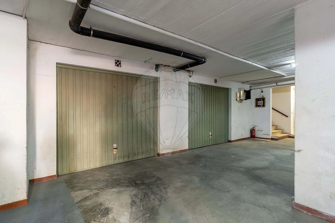 Apartamento T4 para Venda em Cascais e Estoril Foto 27