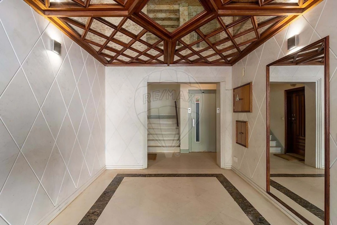 Apartamento T4 para Venda em Cascais e Estoril Foto 4