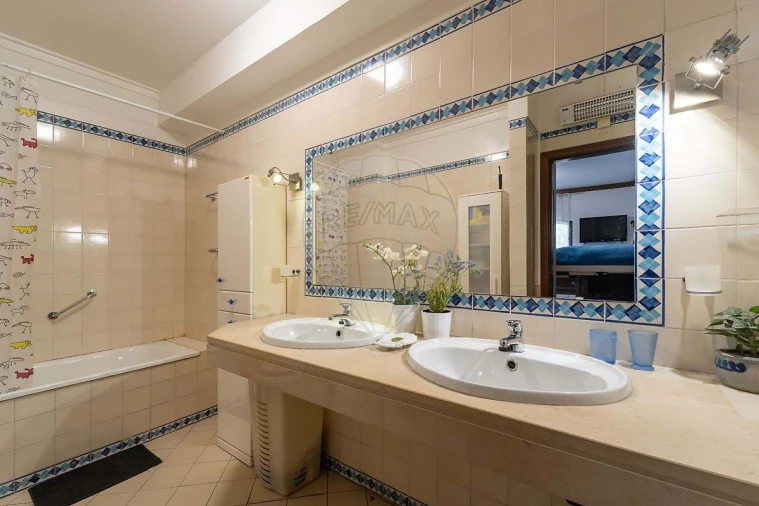 Apartamento T4 para Venda em Cascais e Estoril Foto 24