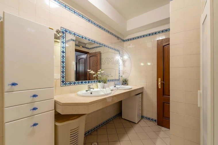 Apartamento T4 para Venda em Cascais e Estoril Foto 25