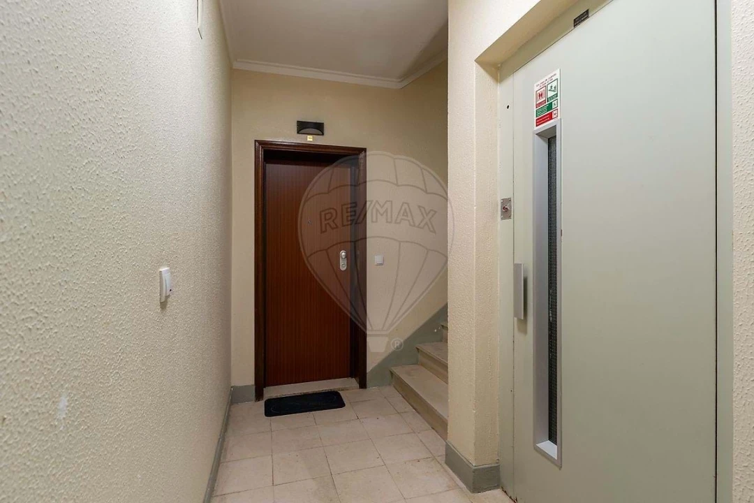 Apartamento T4 para Venda em Cascais e Estoril Foto 5