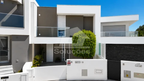 Moradia T3 para Venda em Portimão