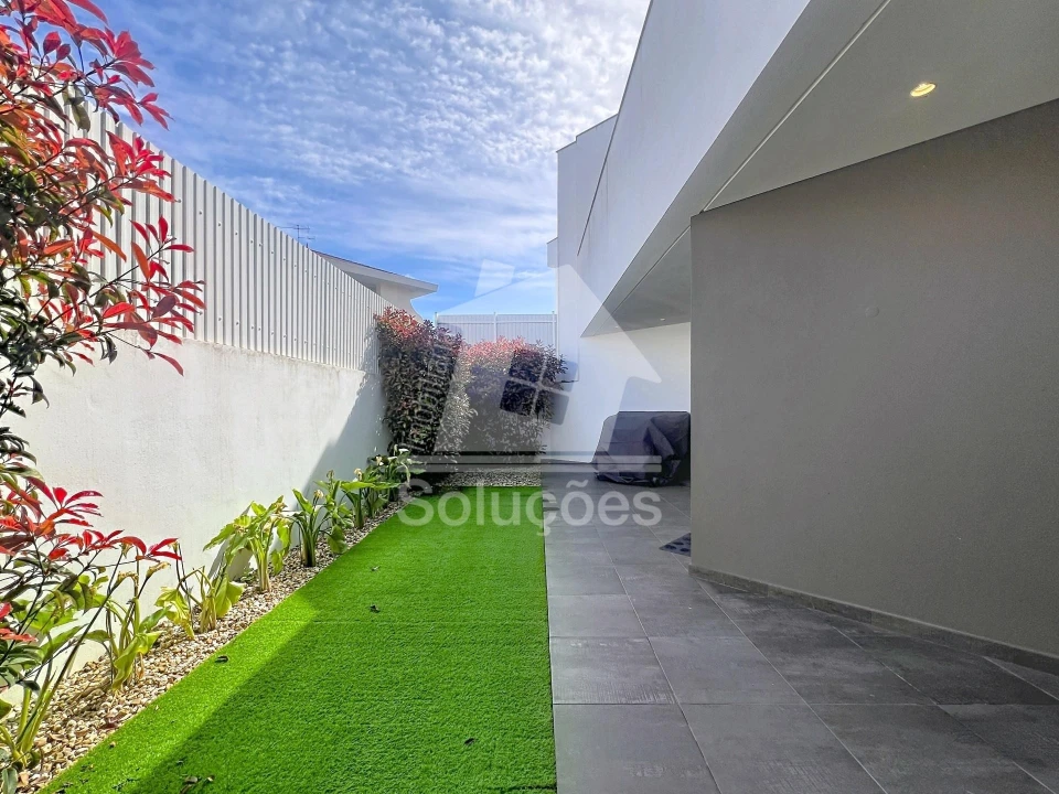 Moradia T3 para Venda em Portimão Foto 15