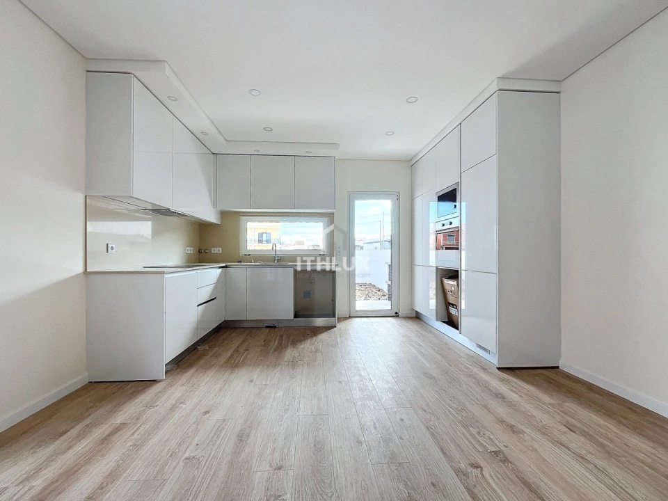 Apartamento T3 para Venda em Fernao Ferro Foto 77