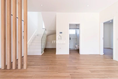 Apartamento T3 para Venda em Fernao Ferro