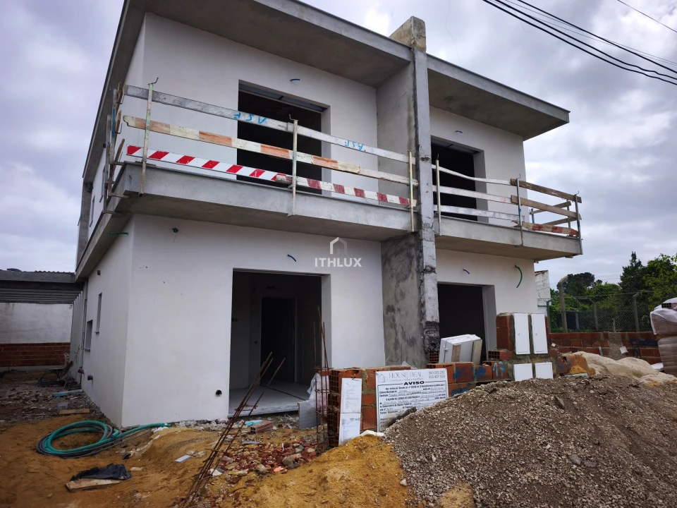 Apartamento T3 para Venda em Fernao Ferro Foto 1