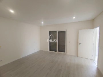 Apartamento T3 para Venda em Fernao Ferro