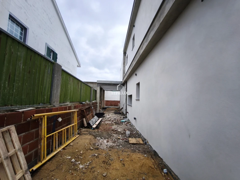 Apartamento T3 para Venda em Fernao Ferro Foto 30