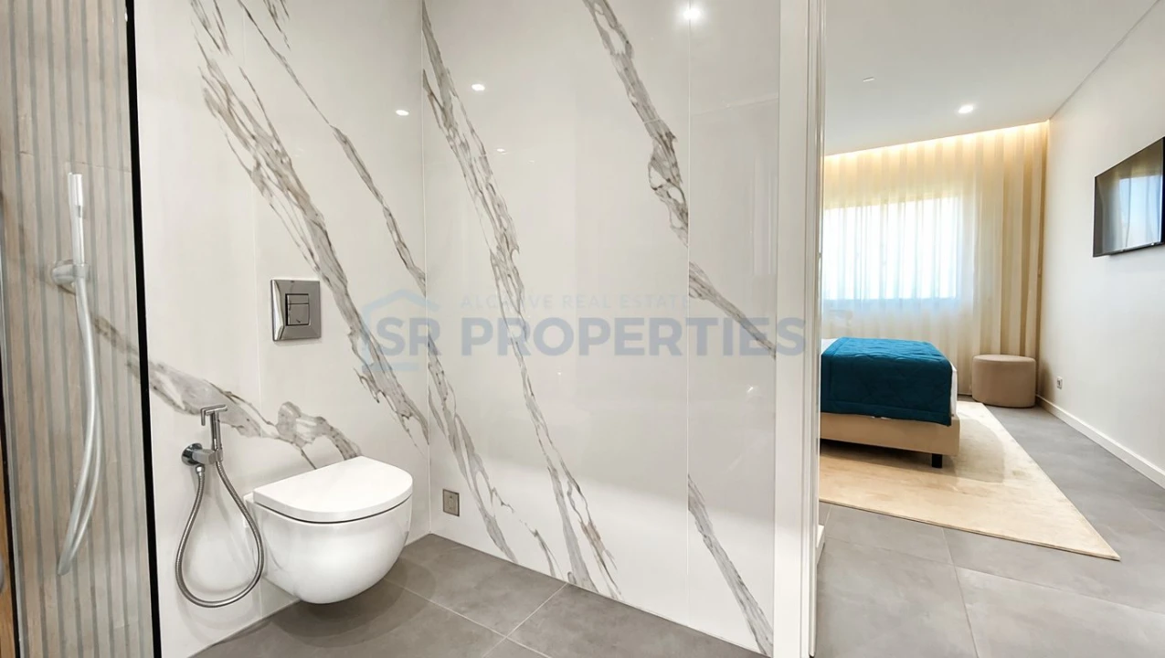 Apartamento T2 para Venda em Quarteira Foto 43