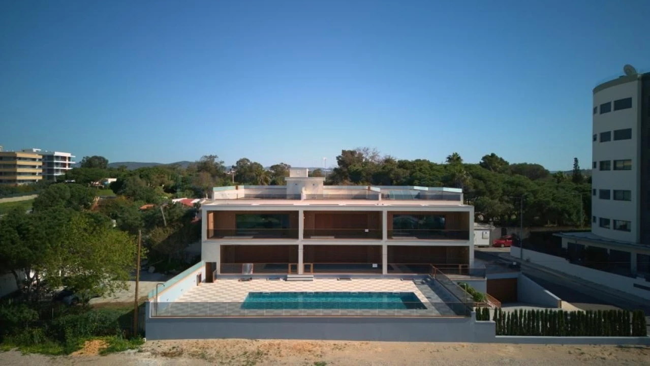 Apartamento T2 para Venda em Quarteira Foto 1