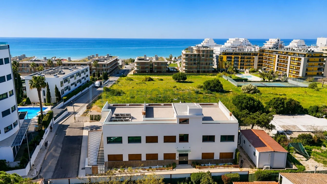 Apartamento T2 para Venda em Quarteira Foto 6