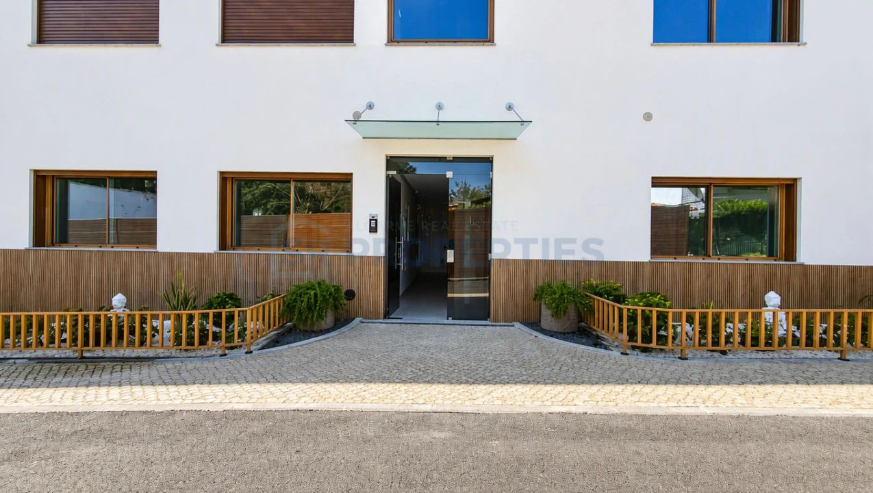 Apartamento T2 para Venda em Quarteira Foto 51