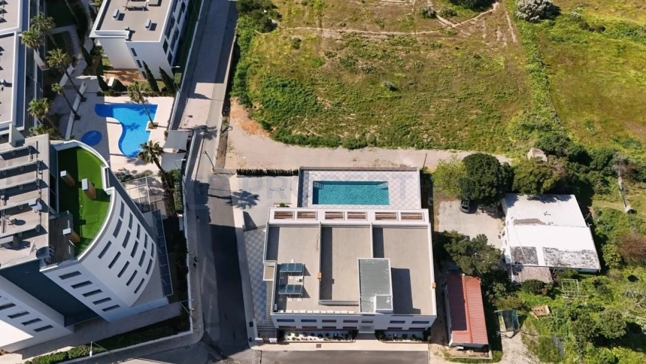 Apartamento T2 para Venda em Quarteira Foto 14