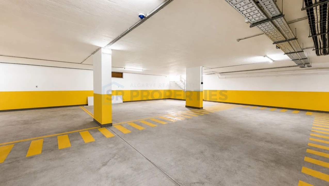 Apartamento T2 para Venda em Quarteira Foto 55