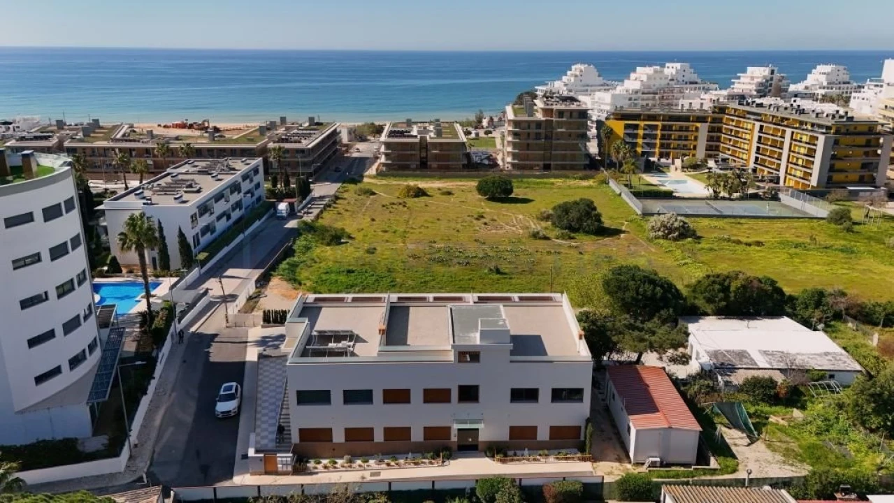 Apartamento T2 para Venda em Quarteira Foto 11