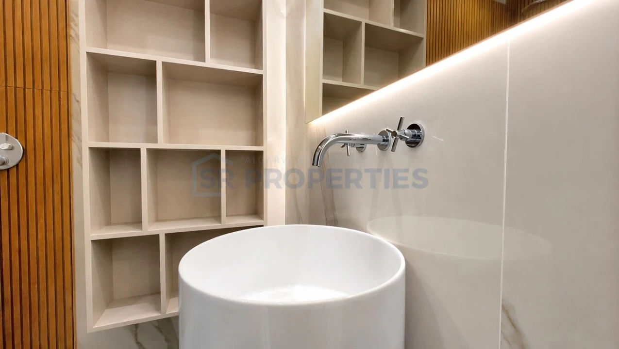 Apartamento T2 para Venda em Quarteira Foto 50