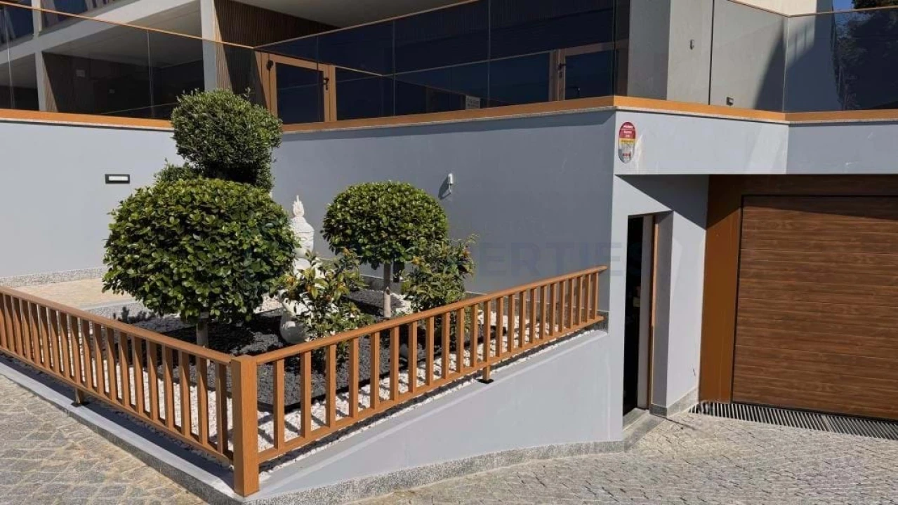 Apartamento T2 para Venda em Quarteira Foto 22