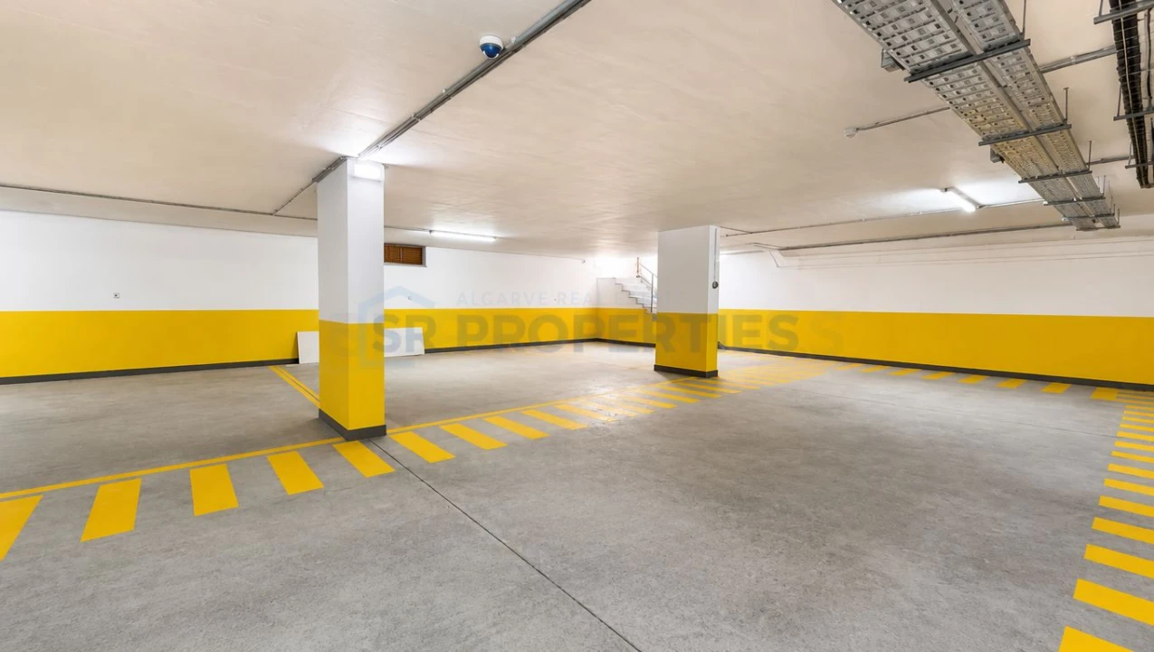 Apartamento T2 para Venda em Quarteira Foto 55