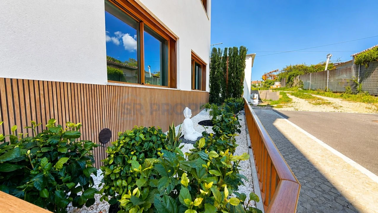 Apartamento T2 para Venda em Quarteira Foto 53