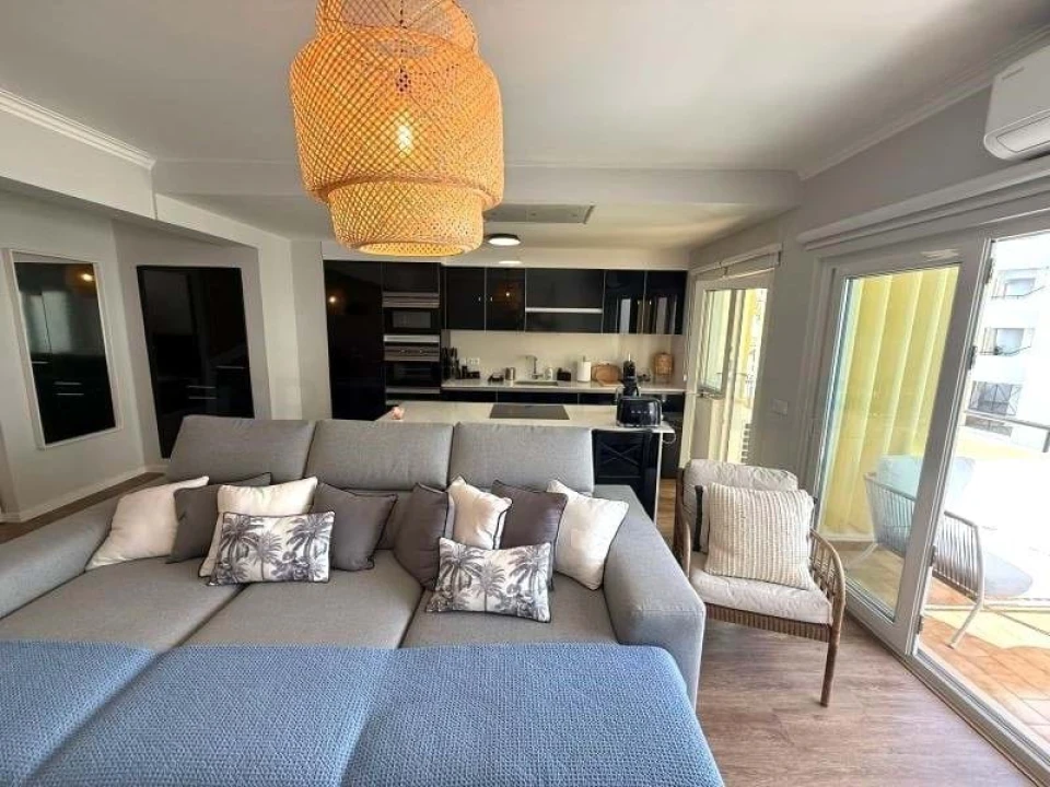 Apartamento T1 para Venda em Quarteira Foto 1