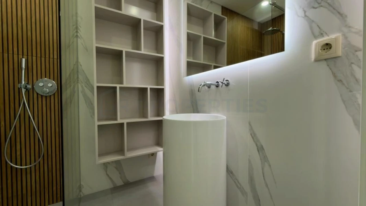 Apartamento T2 para Venda em Quarteira Foto 39