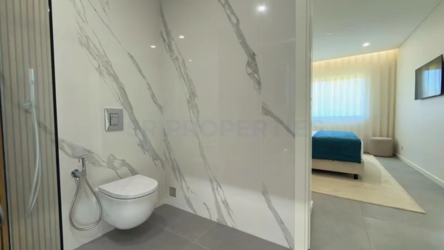 Apartamento T2 para Venda em Quarteira Foto 44