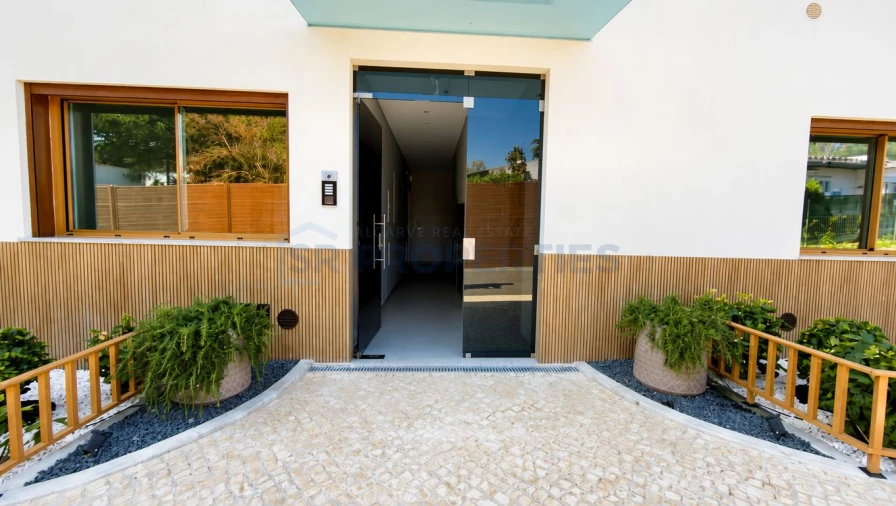 Apartamento T2 para Venda em Quarteira Foto 52