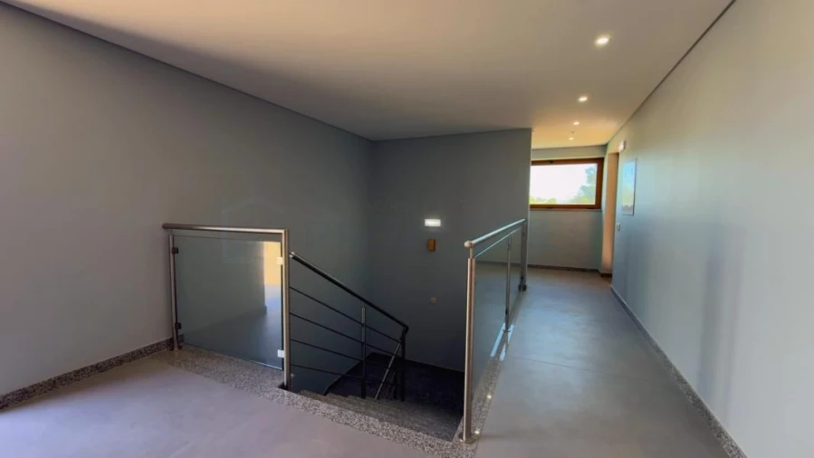 Apartamento T2 para Venda em Quarteira Foto 60