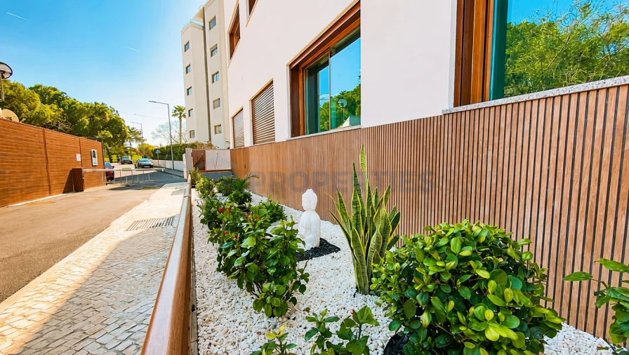 Apartamento T2 para Venda em Quarteira Foto 54