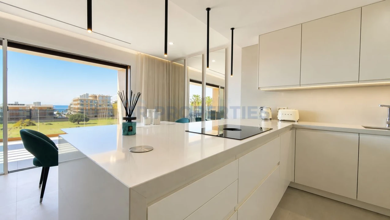 Apartamento T2 para Venda em Quarteira Foto 4