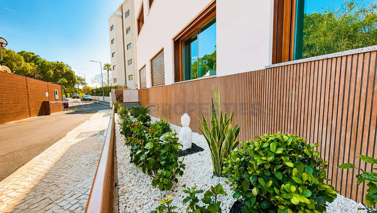 Apartamento T2 para Venda em Quarteira Foto 54