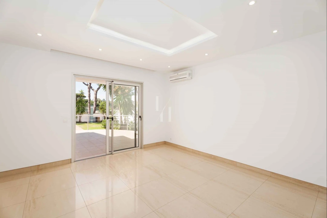 Moradia T3 para Arrendamento em Quarteira Foto 34