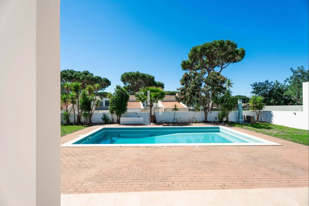 Moradia T3 para Arrendamento em Quarteira Foto 12