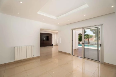 Moradia T3 para Arrendamento em Quarteira