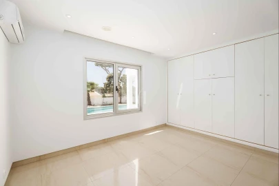 Moradia T3 para Arrendamento em Quarteira