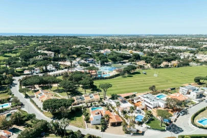 Moradia T3 para Arrendamento em Quarteira