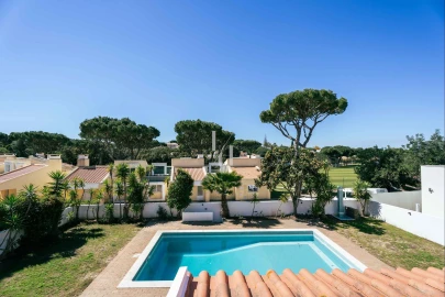 Moradia T3 para Arrendamento em Quarteira