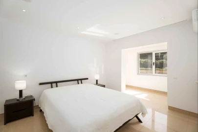 Moradia T3 para Arrendamento em Quarteira