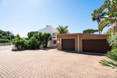 Moradia T3 para Arrendamento em Quarteira