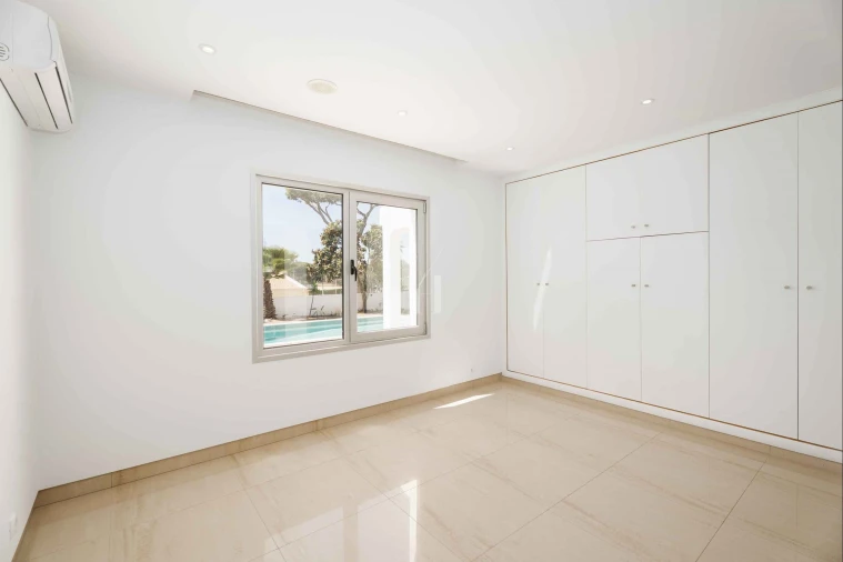 Moradia T3 para Arrendamento em Quarteira Foto 18