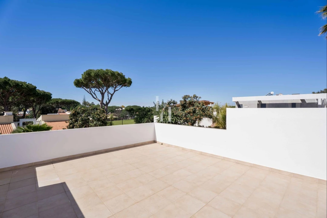 Moradia T3 para Arrendamento em Quarteira Foto 21