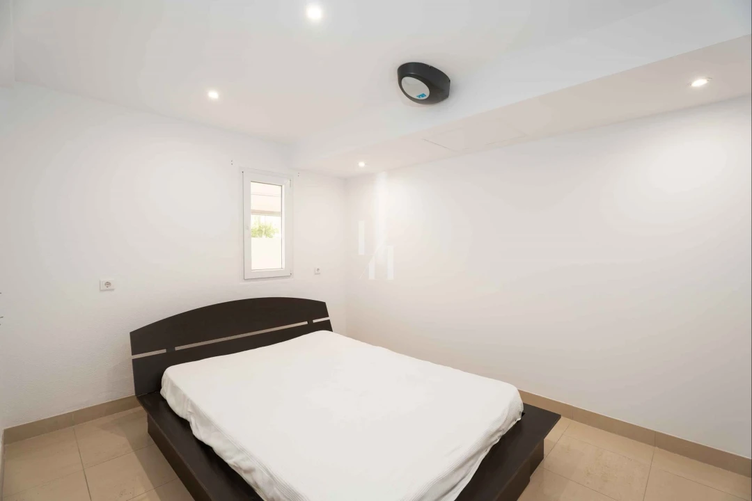 Moradia T3 para Arrendamento em Quarteira Foto 38